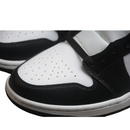 Air Jordan 1 Mid "Panda"