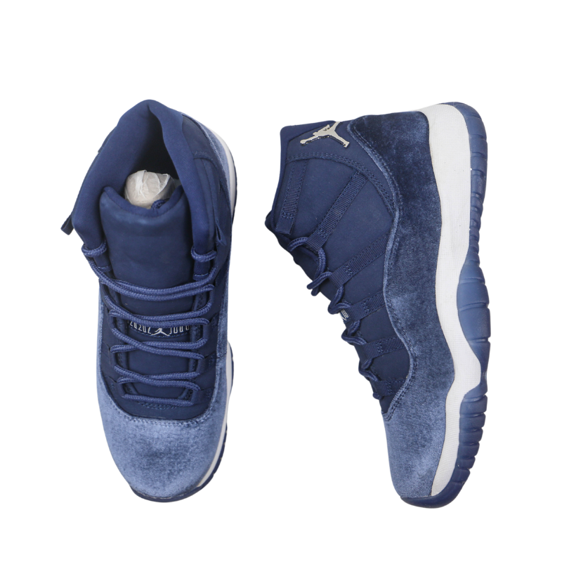 Air Jordan 11 Retro Wmns "Midnight Navy Velvet"
