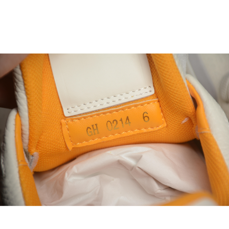 Louis Vuitton  Monogram Plain Toe Rubber Sole Casual Style