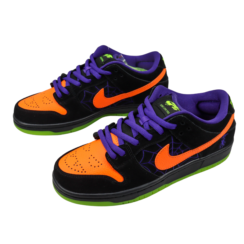 Nike SB Dunk Low "Night of Mischief"