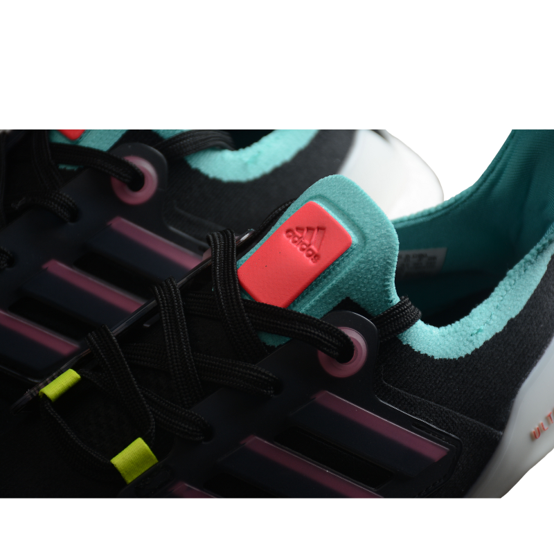 Adidas Ultraboost 22 "Core Black Turbo Mint Rush"