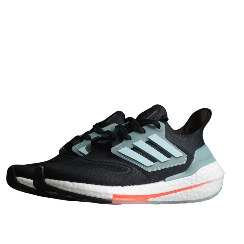 Adidas UltraBoost 22 "Black Magic Grey"