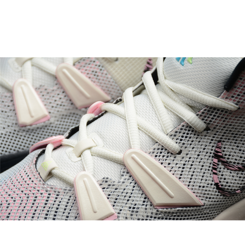 Nike  Kyrie 7 “ Pale Ivory"